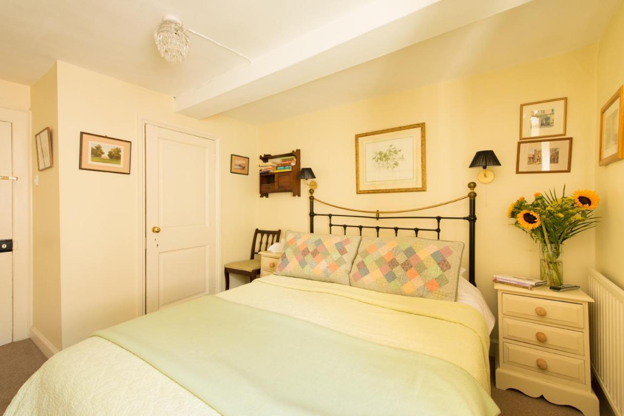 St Annes Bed And Breakfast Painswick Esterno foto